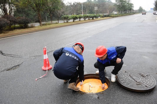 智能升級：電子鎖井蓋如何守護智慧城市的脈絡安全